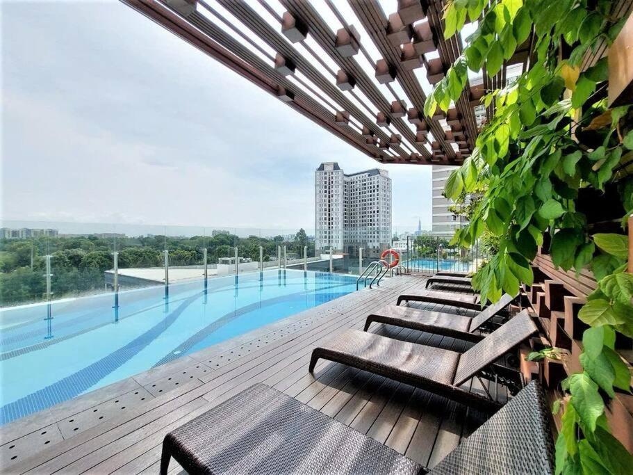 Ho Cao Cap San Bay Tsn 2 Apartment